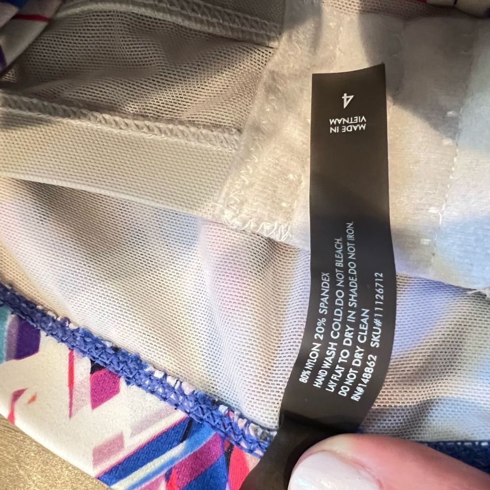Torrid Tankini Swim Top Geo Print Peplum Push-up Pink and Blue Multicolor Size 4 - Picture 7 of 7